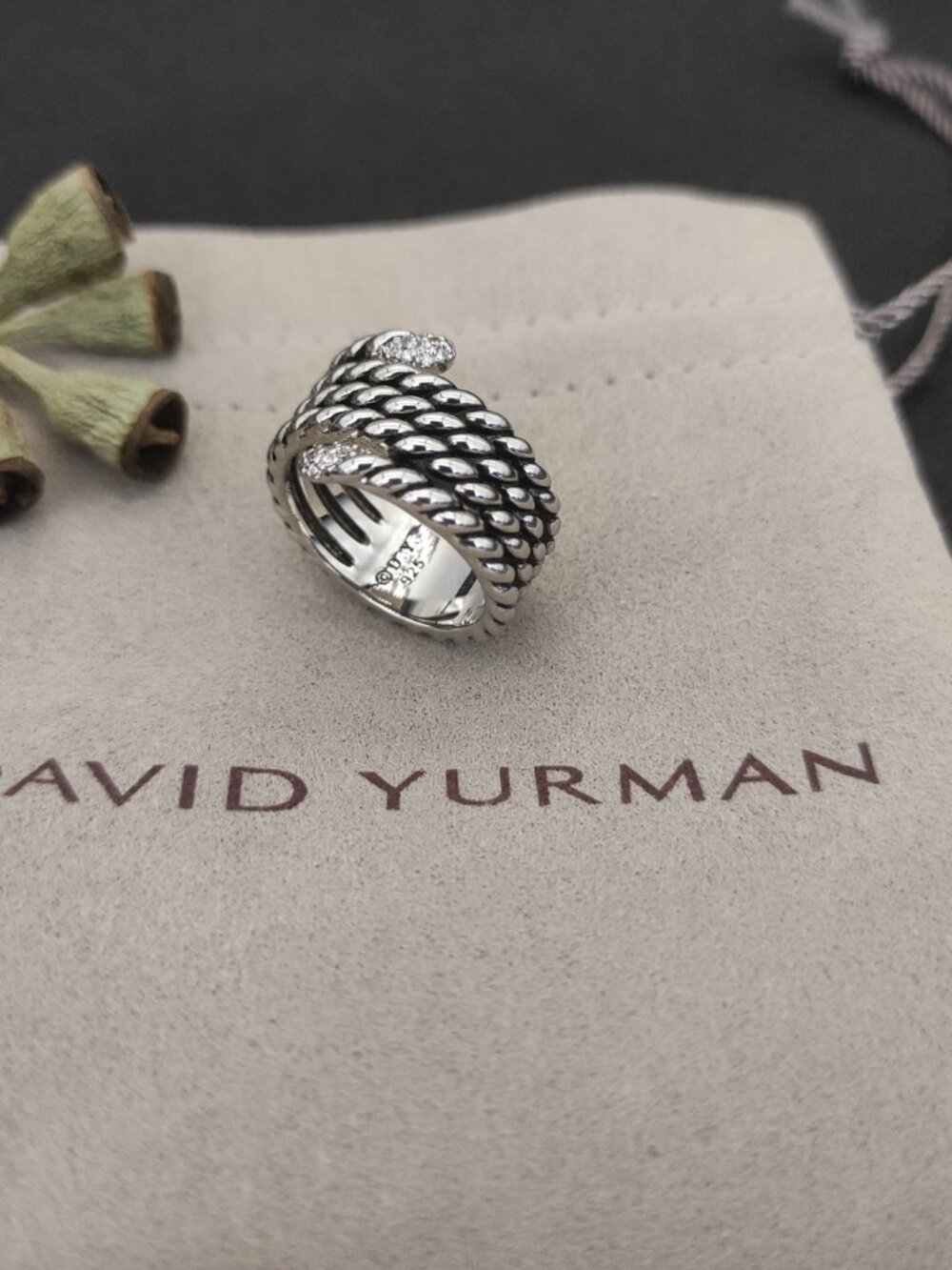 David Yurman 925 Silver Ring with Original Pouch